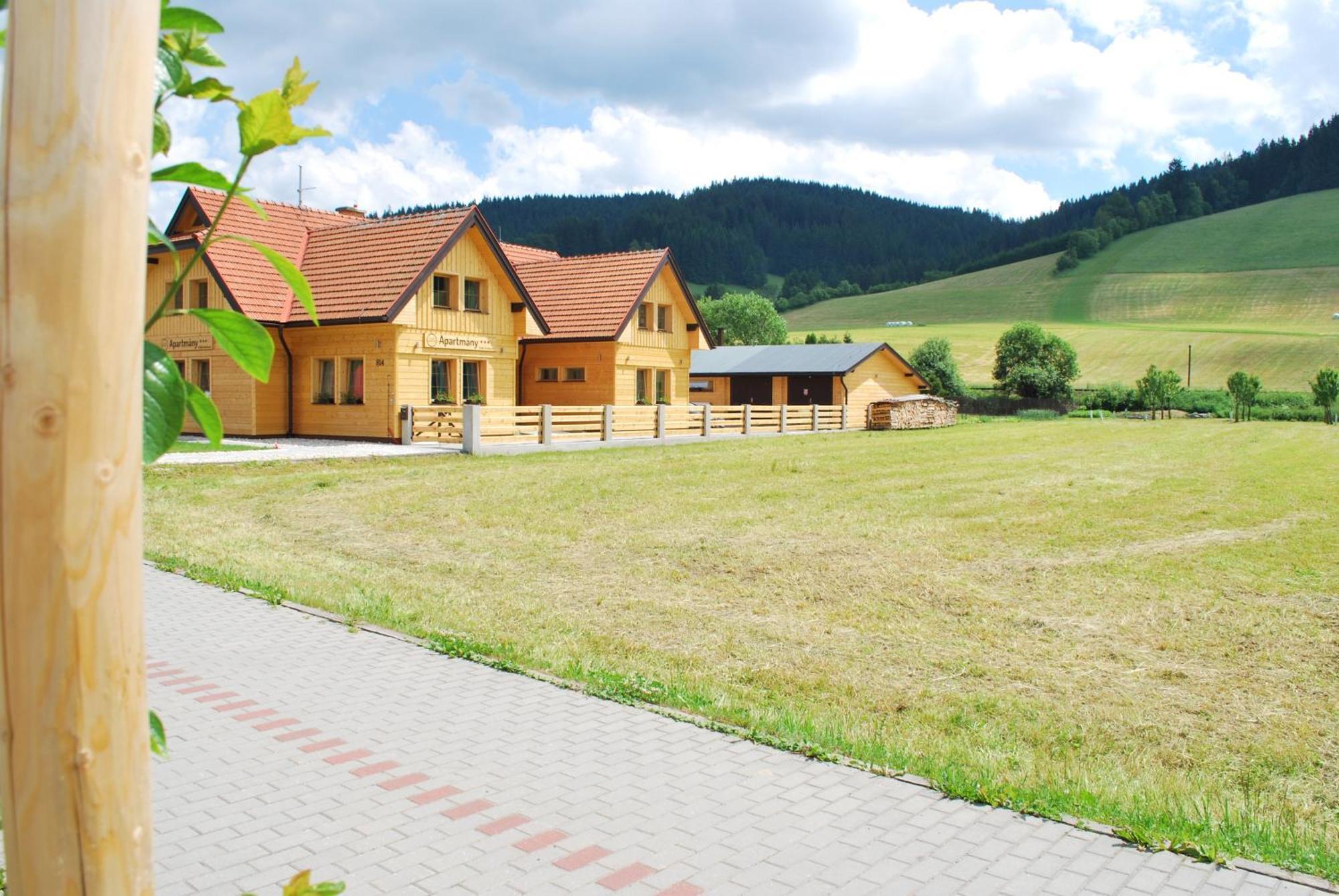 Apartmany Velke Karlovice Exterior photo